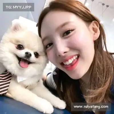 邹朵千